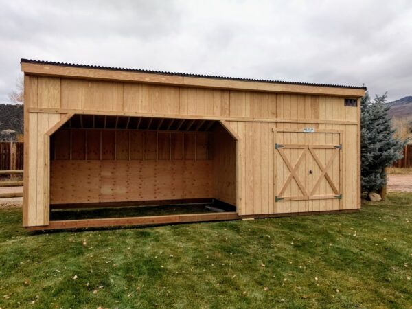Portable Horse Shelter with Tack Room - Image 5