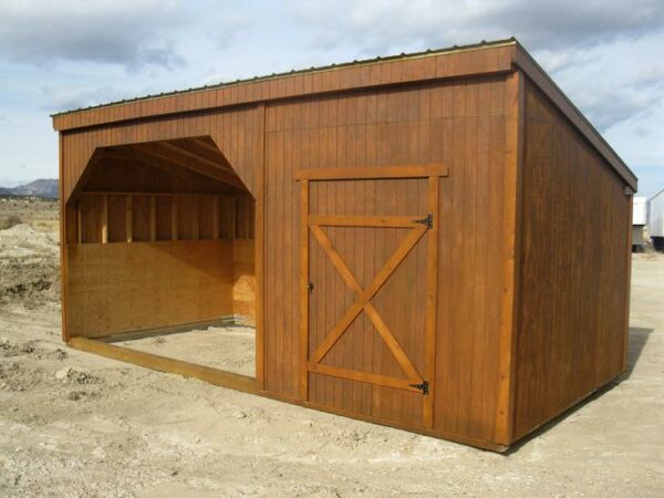 Portable Horse Shelter with Tack Room