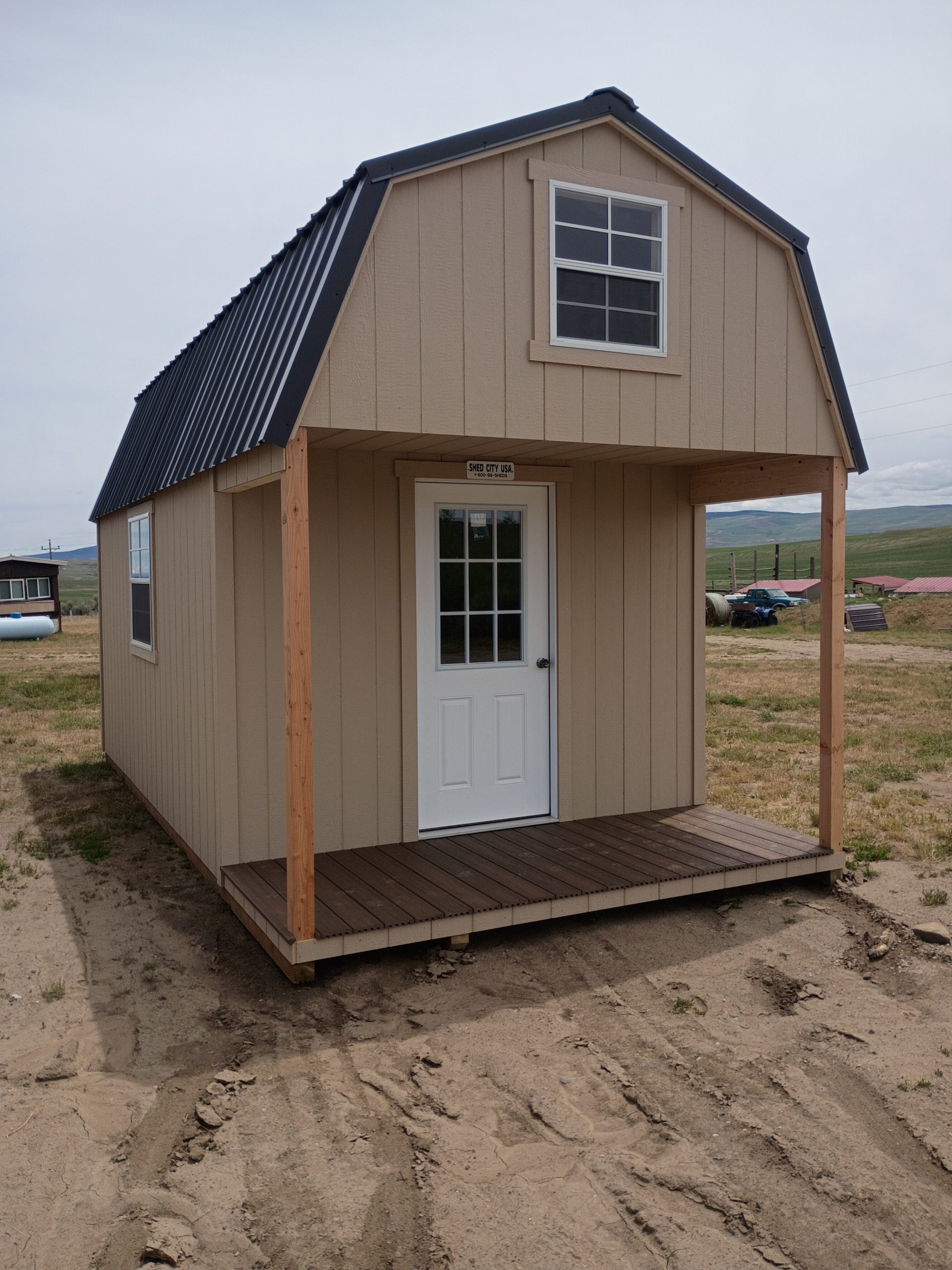 10 x 20 Loft Style wth a 4 foot deck