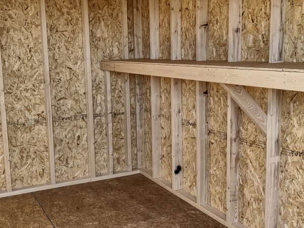 10 x 12 Ranch Style with a Shelf
