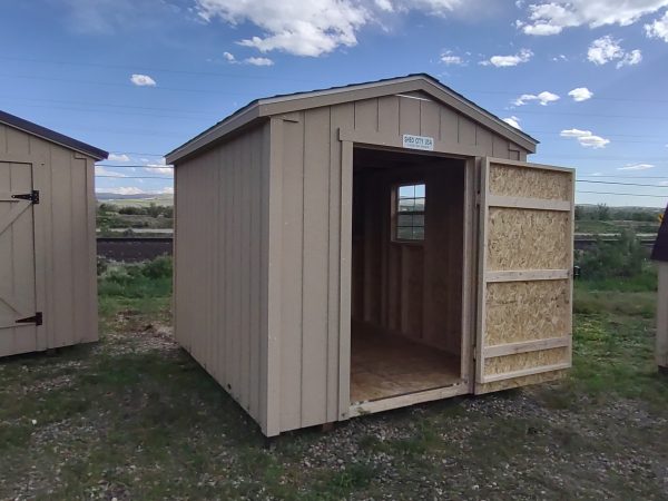 8 x 10 Ranch with a window and shelf